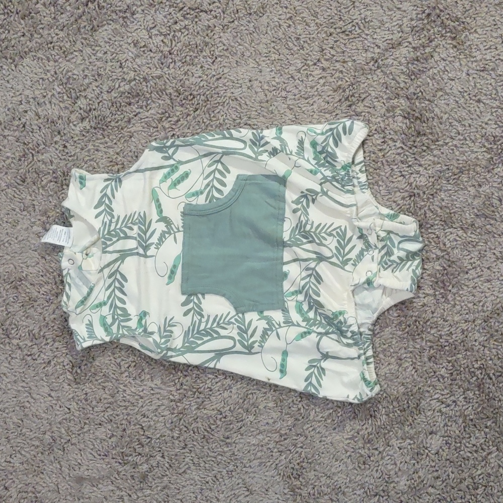 Kate Quinn Peapod Kanga Pocket Bubble Bodysuit